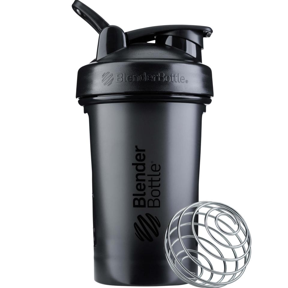 BlenderBottle_Classic-V2_20oz_FC-Black.jpg