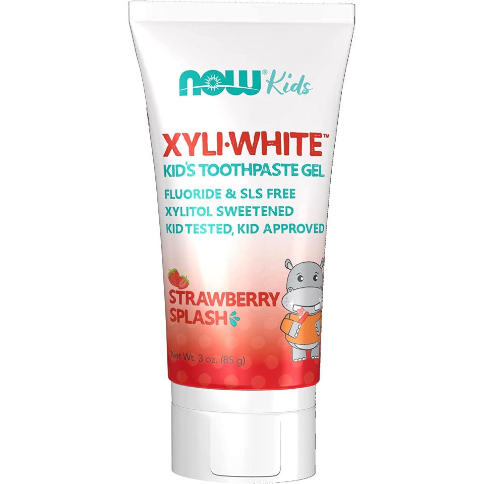 Solutions-XyliwhiteTM-Toothpaste-Strawberry-Approved.jpg